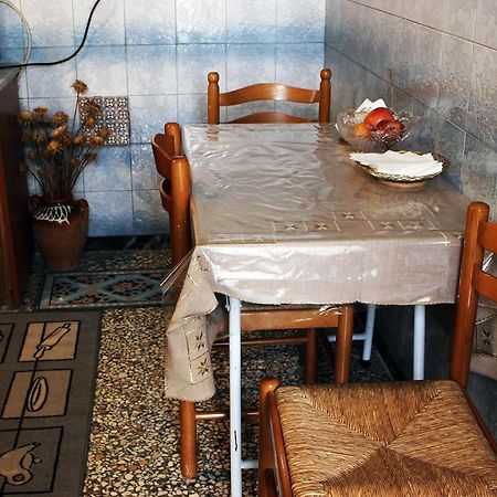 Meteora Mansion - Traditional Apt 3Bd - Rocks View 卡兰巴卡 外观 照片