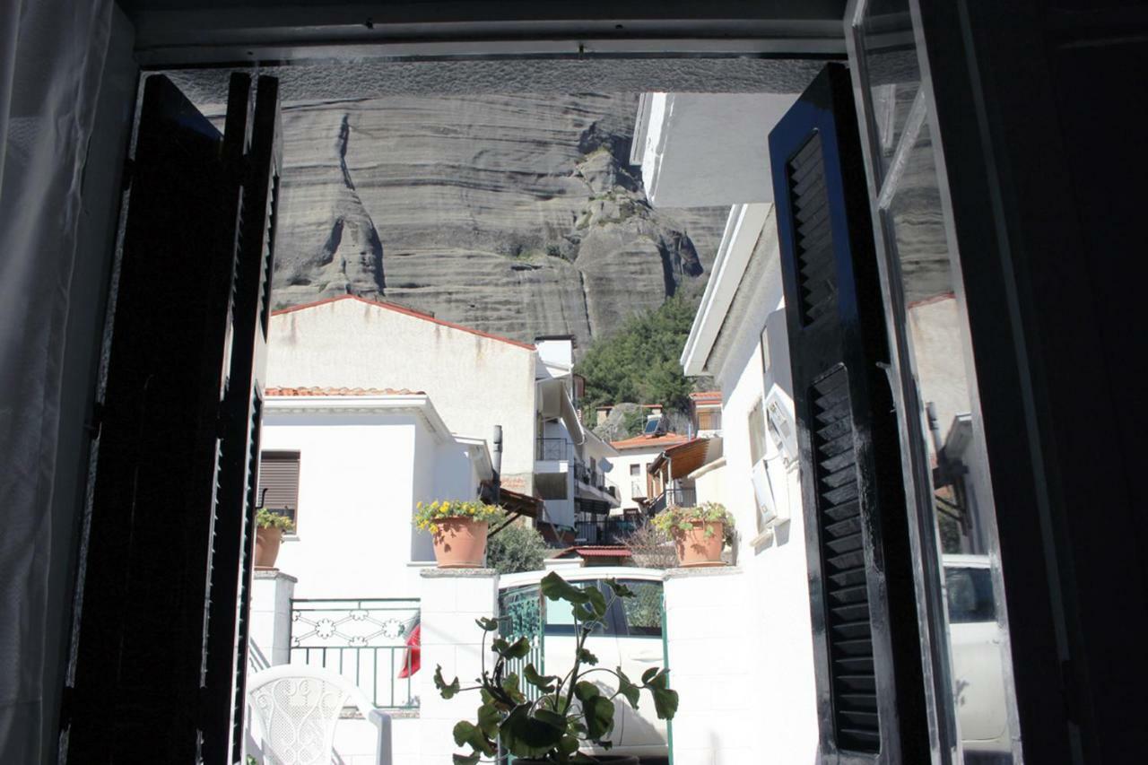 Meteora Mansion - Traditional Apt 3Bd - Rocks View 卡兰巴卡 外观 照片